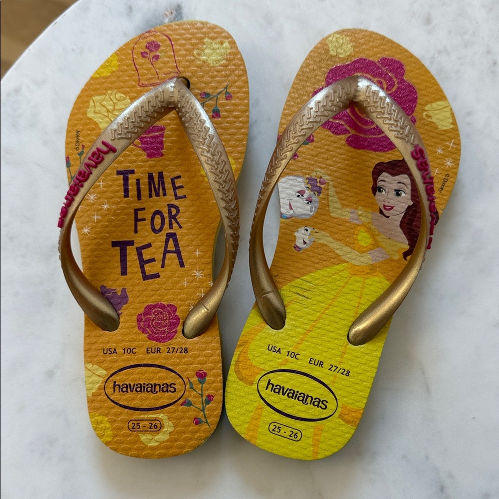 Havaianas Belle 'Time For Tea' Flip Flops - Yellow & Gold with Purple Accents